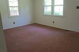 Beautiful 3 Bedroom/1 Bathroom Home in Biltmore Hills in Raleigh, NC (Photo 4 of 9)