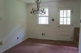 Beautiful 3 Bedroom/1 Bathroom Home in Biltmore Hills in Raleigh, NC (Photo 7 of 9)