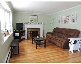 Great West Roxbury Cul-De-Sac Location!  in Boston, MA (Photo 5 of 6)