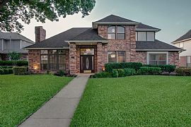 This Is a Fabulous Light, Bright and Spacious 4 Bedroom 3.1 Bat in Plano, TX