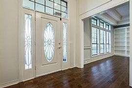 This Is a Fabulous Light, Bright and Spacious 4 Bedroom 3.1 Bat in Plano, TX (Photo 2 of 10)