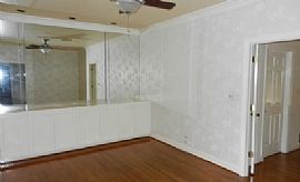 Great 3 Bedroom 2 1/2 Bath Home Located in The Inverness Area in Birmingham, AL