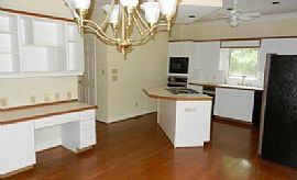 Great 3 Bedroom 2 1/2 Bath Home Located in The Inverness Area in Birmingham, AL (Photo 4 of 9)