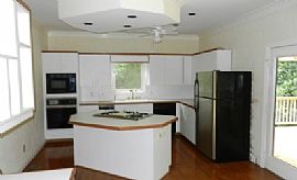 Great 3 Bedroom 2 1/2 Bath Home Located in The Inverness Area in Birmingham, AL (Photo 5 of 9)