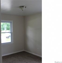 Great 3 Bedroom and 1 Bath Ranch For Rent in Warren in Warren, MI (Photo 10 of 11)