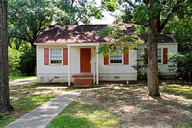 631 Woodbury - Ne Jackson in Jackson, MS