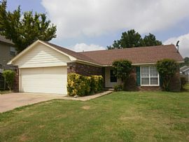  3bedroom and 2 Bath House Awesome Rennovational in Jonesboro, AR