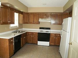  3bedroom and 2 Bath House Awesome Rennovational in Jonesboro, AR (Photo 3 of 7)