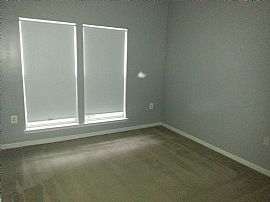 Sunny 3-Br 2-Ba Condo Near Fairfax Corner in Fairfax, VA (Photo 6 of 8)