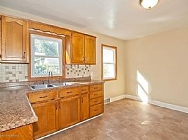 Sophisticated and Desirable 3 Bedrooms Home For Rent in Rochester, MN (Photo 3 of 9)