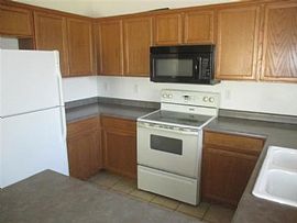 Beautiful 3 Bedroom 2 Bath Home in Nice Laveen Neighborhood. in Laveen, AZ (Photo 9 of 10)