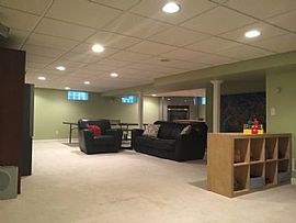 Beautiful Ranch Home Available August 15th in Milwaukee, WI (Photo 4 of 4)