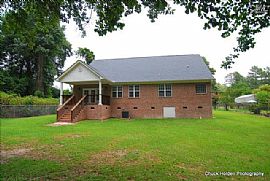 Single Story All Brick Home Built in 2007 and Situated on .85 A in Columbia, SC (Photo 6 of 6)