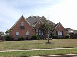The Beauty in Arlington Come a Great 4bedroom and 3 Bath House  in Arlington, TN