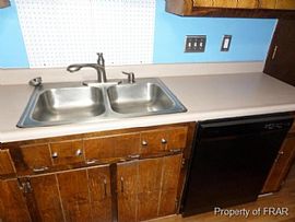 Very Nice Home Close to Mall and Post Features 3 Bedrooms, 2 Ba in Fayetteville, NC (Photo 4 of 6)