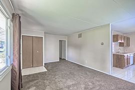 This Affordable Home Is in Quiet Neighborhood in Saint Louis, MO (Photo 3 of 3)