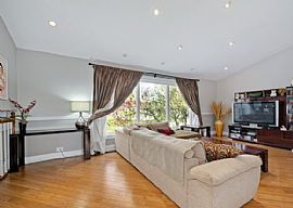 9811 North Maynard Terrace in Niles, IL (Photo 5 of 12)