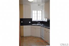 Cozy 3 Bedroom Home  in Altadena, CA (Photo 2 of 9)