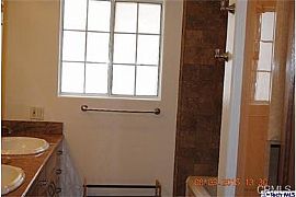 Cozy 3 Bedroom Home  in Altadena, CA (Photo 5 of 9)