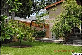 Cozy 3 Bedroom Home  in Altadena, CA (Photo 8 of 9)