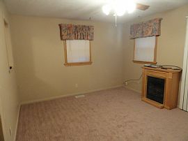 Three Bedroom Bungalow with One and Half Baths. in Cleveland, OH (Photo 4 of 11)