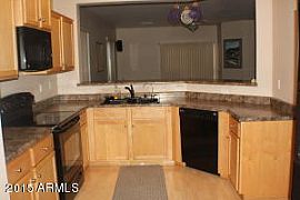 Amazing 3 Bedroom, 2 Bathroom Home in Phoenix, AZ (Photo 3 of 6)