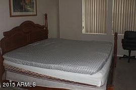 Amazing 3 Bedroom, 2 Bathroom Home in Phoenix, AZ (Photo 5 of 6)