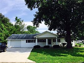 This Lovely 3 Bedroom in O Fallon, MO