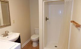 Wonderful Quiet 3bedrooms 2.5 Baths Single Family Home in Collierville, TN (Photo 5 of 9)