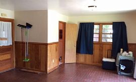 Spacious 3 Bedroom Brick Ranch Single Family Home in Quiet Neig in Newport News, VA (Photo 6 of 9)