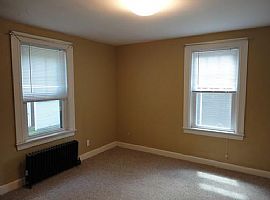 Recently Updated 2 Bedroom Home Features Fully Appliances Kitch in Worcester, MA (Photo 5 of 10)