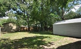 Spacious Master Bath with Both Jetted Garden Tub and Shower, in Auburn, KS