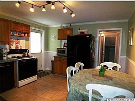 Charming Single Family Rental on 75x100ft Lot.  in Middletown, NJ (Photo 5 of 5)