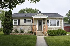  Recently Remodeled Eat-In Kitchen Boasts Newer Raised Panel Ca in Milwaukee, WI