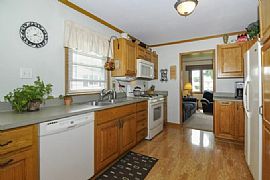  Recently Remodeled Eat-In Kitchen Boasts Newer Raised Panel Ca in Milwaukee, WI (Photo 3 of 3)