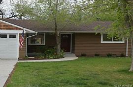 Located on Cul-De-Sac with Little Traffic. in Denver, CO (Photo 2 of 11)