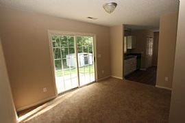 Cozy 3 Bedroom 2 Bathroom Home with Split Bedroom Plan in Charlotte, NC (Photo 4 of 12)