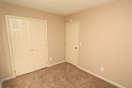 Cozy 3 Bedroom 2 Bathroom Home with Split Bedroom Plan in Charlotte, NC (Photo 6 of 12)