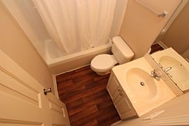 Cozy 3 Bedroom 2 Bathroom Home with Split Bedroom Plan in Charlotte, NC (Photo 9 of 12)