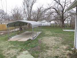 Move in Ready Cute 3 Bedroom 1 Bath Home in a Lovely Environmen in Wichita, KS