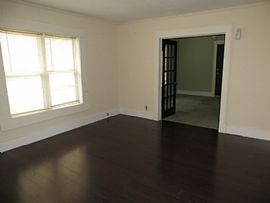 Move in Ready Cute 3 Bedroom 1 Bath Home in a Lovely Environmen in Wichita, KS (Photo 3 of 8)