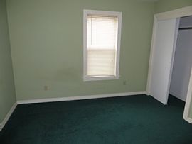 Move in Ready Cute 3 Bedroom 1 Bath Home in a Lovely Environmen in Wichita, KS (Photo 4 of 8)