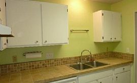 Great 3bed 2ba Home Ready For Move In, Laminate Flooring in Liv in San Antonio, TX (Photo 5 of 8)