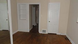 Brick Bungalow. 3bdr, 1bath. 2 Car Garage in South Euclid, OH (Photo 5 of 7)