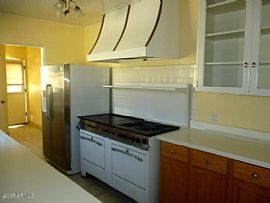 305 W Cypress St, Phoenix in Phoenix, AZ (Photo 2 of 5)