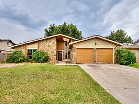 3bds 2baths Super Clean and Updated Specious Home in Oklahoma City, OK