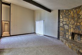 3bds 2baths Super Clean and Updated Specious Home in Oklahoma City, OK (Photo 10 of 10)
