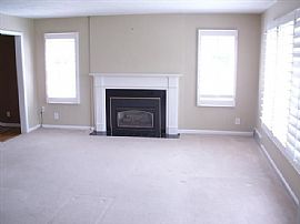 Sugarhouse Home For Lease in Salt Lake City, UT (Photo 2 of 8)