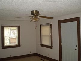 This 2 Story House Has a Finished Basement, 2 Bedrooms, 2 Bathr in Wichita, KS (Photo 4 of 10)