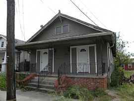 A Charming 3 Bedroom 1 Bath in Good Very Good Condition in New Orleans, LA (Photo 1 of 8)